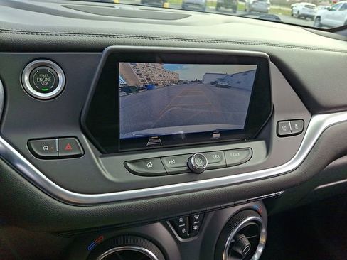 Used 2020 Chevrolet Blazer LT image 18