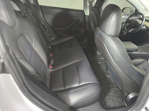 Used 2019 Tesla Model 3 Long Range image 12