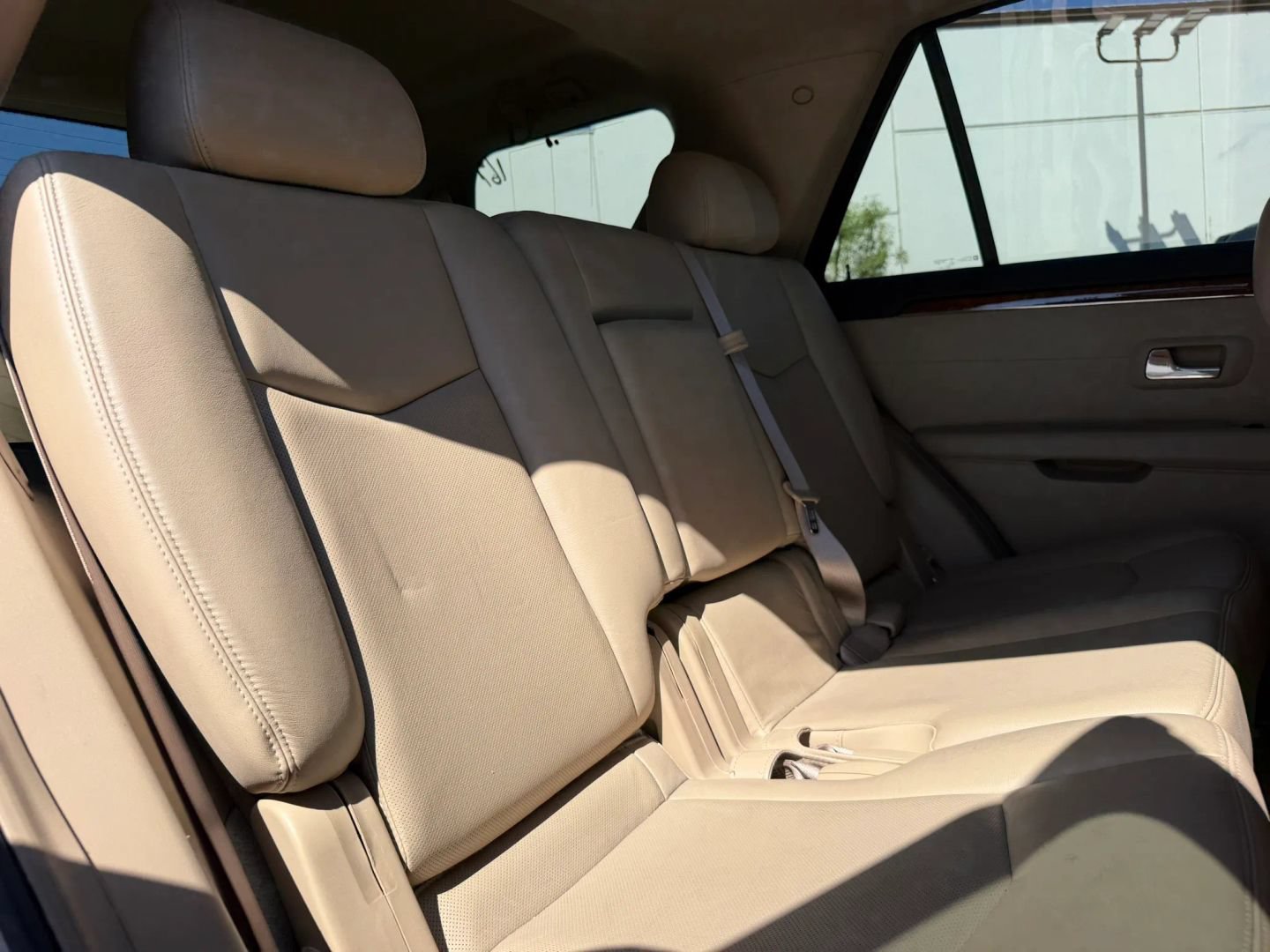 Used 2008 Cadillac SRX 2WD V8 w/ Utility Package image 19