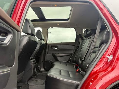 Used 2023 Nissan Rogue SL w/ SL Premium Package AWD/4WD image 9