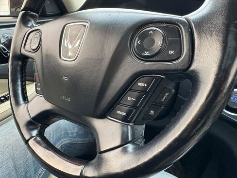 Used 2016 Hyundai Equus Signature image 26