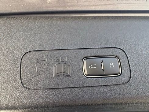 Used 2022 Lincoln Aviator Reserve w/ Elements Package Plus image 36