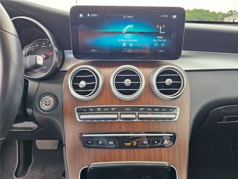 Used 2021 Mercedes-Benz GLC 300 4MATIC image 56