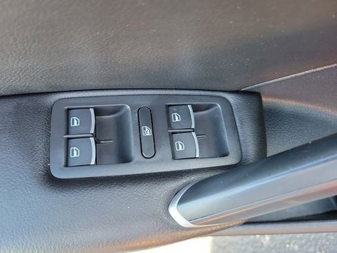 Certified 2022 Volkswagen Passat 2.0T image 21