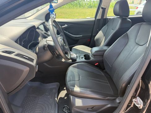 Used 2014 Ford Focus Titanium FWD image 7
