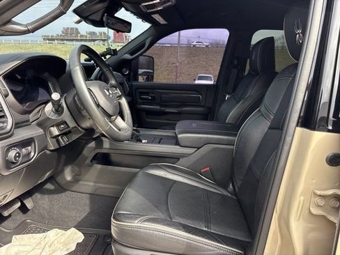 Used 2024 RAM 2500 Limited AWD/4WD image 17