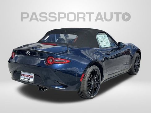 New 2026 MAZDA MX-5 Miata Club w/ Interior Package RWD image 4