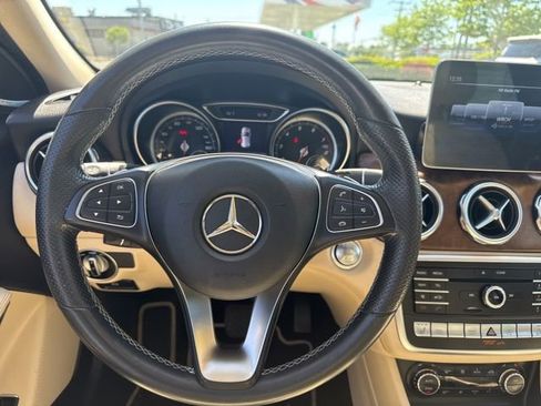 Used 2020 Mercedes-Benz GLA 250 4MATIC image 9