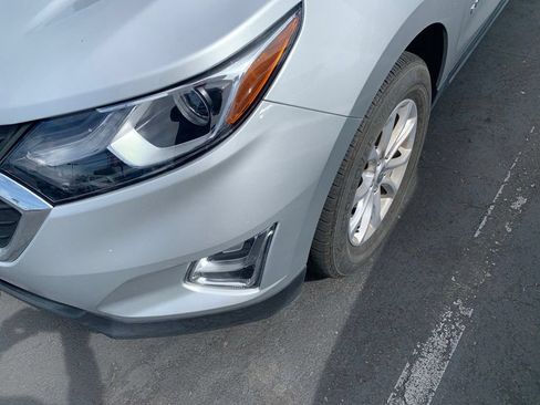 Used 2021 Chevrolet Equinox LT FWD image 2