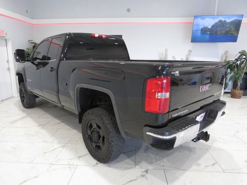 Used 2015 GMC Sierra 2500 SLE w/ SLE Preferred Package AWD/4WD image 6