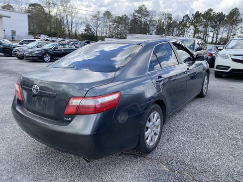 Used 2007 Toyota Camry XLE image 3