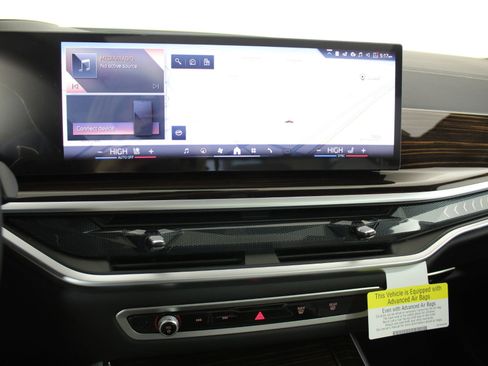 New 2026 BMW X5 xDrive50e w/ M Sport Package image 27