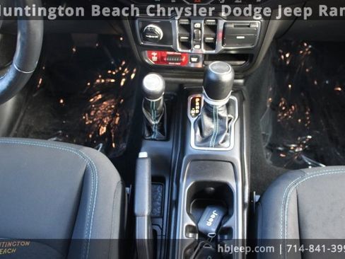 Used 2022 Jeep Wrangler Unlimited Rubicon 4xe w/ Cold Weather Group image 14