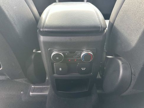 Used 2020 Ford Explorer Limited image 14