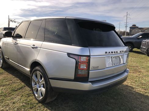 Used 2015 Land Rover Range Rover HSE image 4