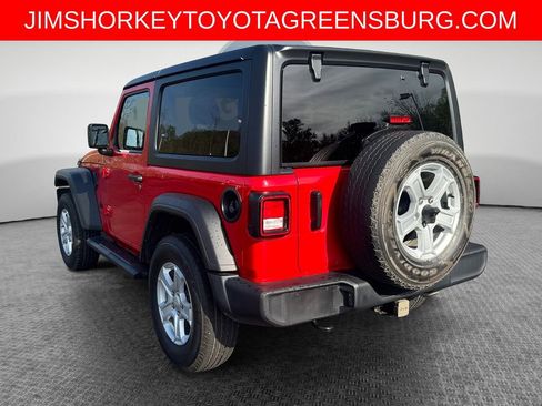 Used 2022 Jeep Wrangler Sport AWD/4WD image 6