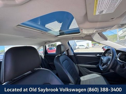 Certified 2024 Volkswagen Jetta SE FWD image 25