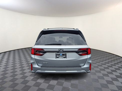 Used 2026 Honda Odyssey EX-L image 6