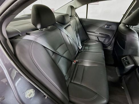 Used 2017 Honda Accord EX-L image 29