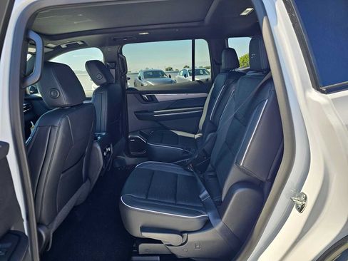 New 2026 Buick Enclave Sport Touring w/ Power Package FWD image 18