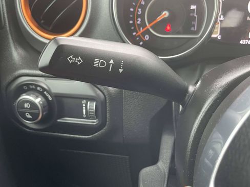 Used 2023 Jeep Gladiator Mojave w/ LED Lighting Group AWD/4WD image 24