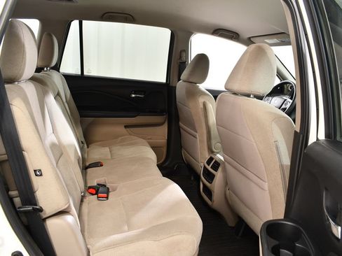 Used 2016 Honda Pilot EX image 19