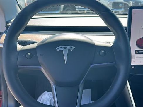 Used 2020 Tesla Model 3 Standard Range Plus image 18