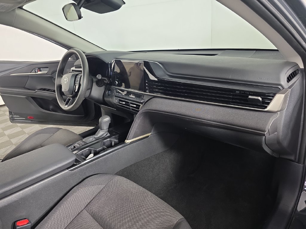 Used 2025 Toyota Camry LE FWD image 26