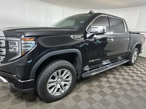 Used 2023 GMC Sierra 1500 Denali AWD/4WD image 7