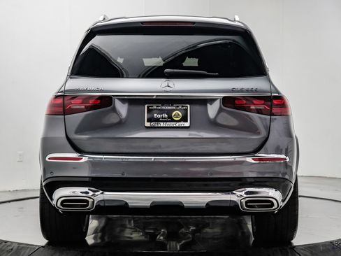 Used 2024 Mercedes-Benz Maybach GLS 600 4MATIC image 15