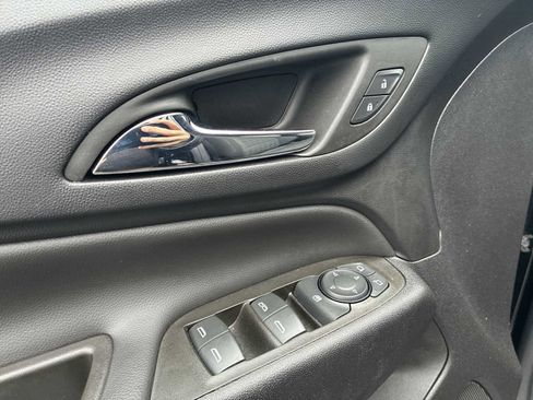 Certified 2024 Chevrolet Equinox LT image 22