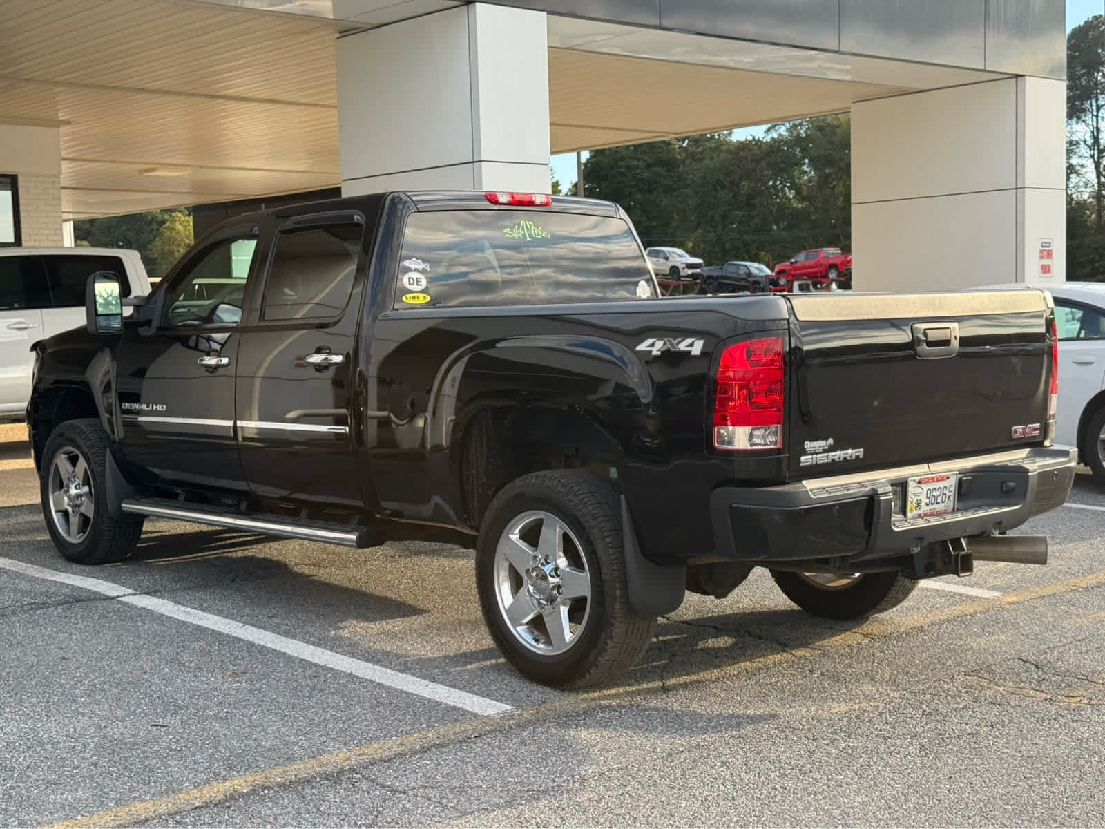 Used 2013 GMC Sierra 2500 Denali AWD/4WD image 3