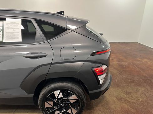 Used 2025 Hyundai Kona SEL AWD/4WD image 44