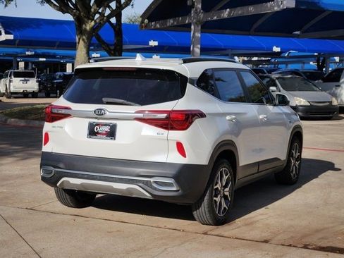 Used 2021 Kia Seltos EX image 15