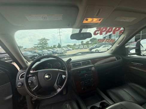 Used 2010 Chevrolet Silverado 2500 LTZ w/ LTZ Plus Package AWD/4WD image 5