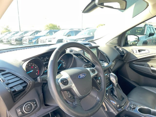 Used 2016 Ford Escape Titanium AWD/4WD image 9