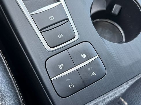 Used 2021 Ford Escape Titanium w/ Titanium Elite Package AWD/4WD image 24