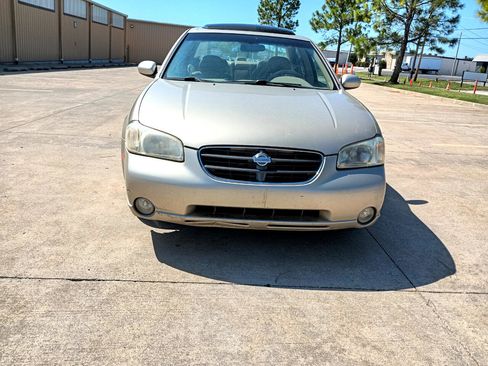 Used 2000 Nissan Maxima GLE image 10