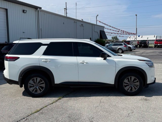 Certified 2025 Nissan Pathfinder S AWD/4WD image 8