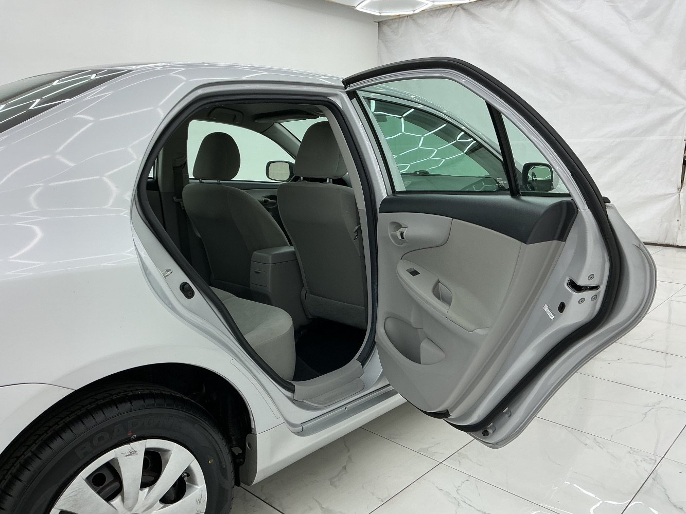 Used 2012 Toyota Corolla L FWD image 23