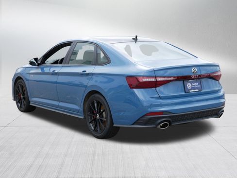 Used 2025 Volkswagen Jetta GLI Autobahn FWD image 5