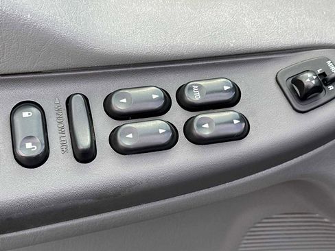 Used 2002 Ford F350 XL image 12
