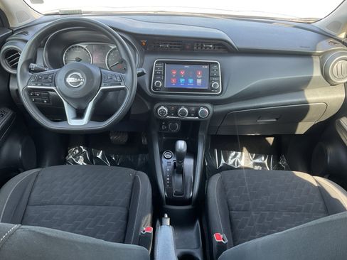 Used 2022 Nissan Kicks S FWD image 10