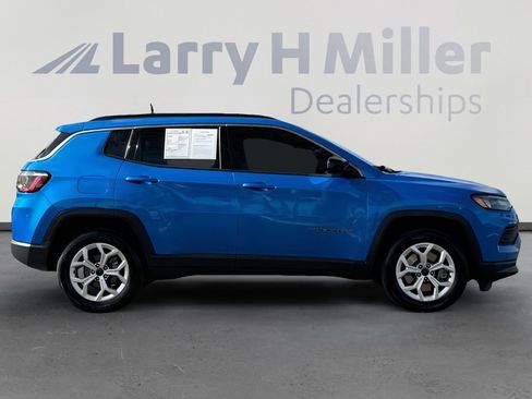 Used 2025 Jeep Compass Latitude image 6
