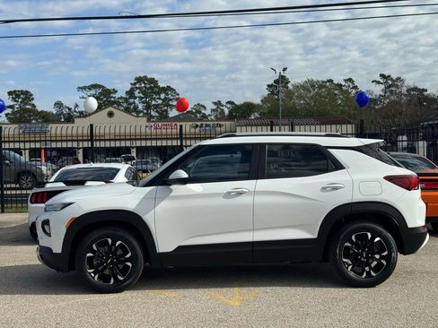 Used 2022 Chevrolet TrailBlazer LT w/ Convenience Package image 8