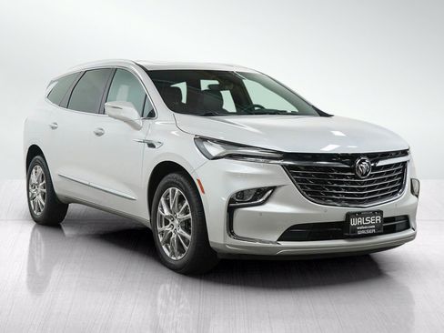 Used 2022 Buick Enclave Premium w/ Experience Buick Package AWD/4WD image 7
