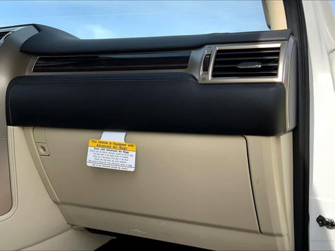 Used 2021 Lexus GX 460 Premium image 18