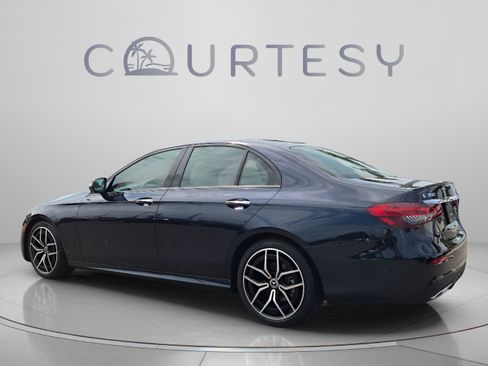 Used 2023 Mercedes-Benz E 350 Sedan image 3