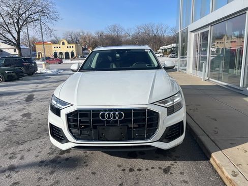 Used 2022 Audi Q8 Premium image 52