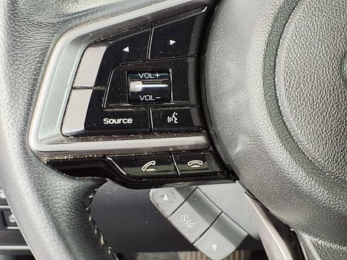 Used 2018 Subaru Outback 2.5i Limited AWD/4WD image 18